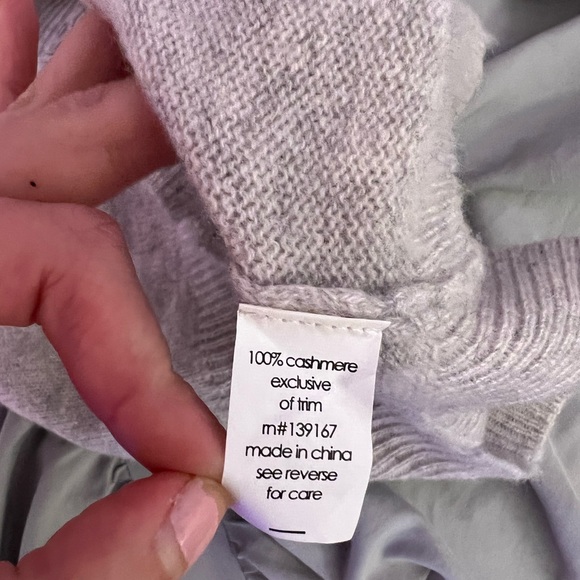 27 Miles Malibu Cashmere Star Patch Crewneck Lightly Distressed Sweater - Picture 14 of 14